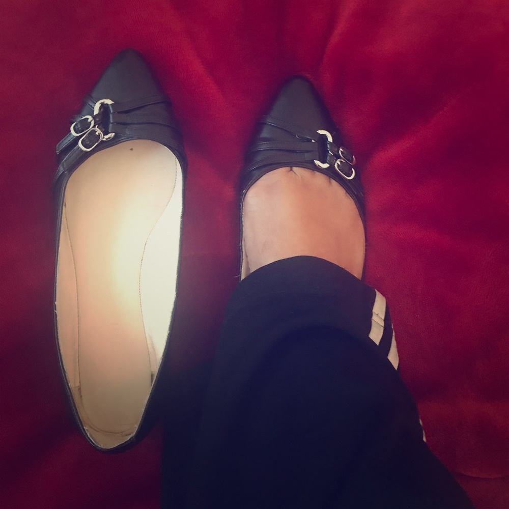 NEW 💕Nine West Pointy Flats 7.5
